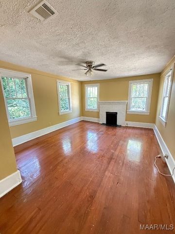 1605 WEST Street, Montgomery, AL 36106