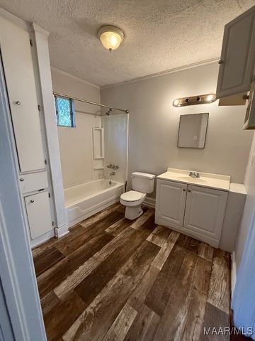 1605 WEST Street, Montgomery, AL 36106