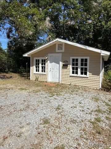 1605 WEST Street, Montgomery, AL 36106