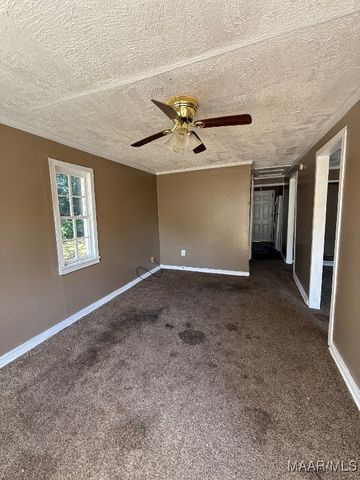 1605 WEST Street, Montgomery, AL 36106