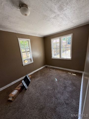 1605 WEST Street, Montgomery, AL 36106