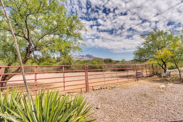 2002 E FRONTAGE Road, Tumacacori, AZ 85640