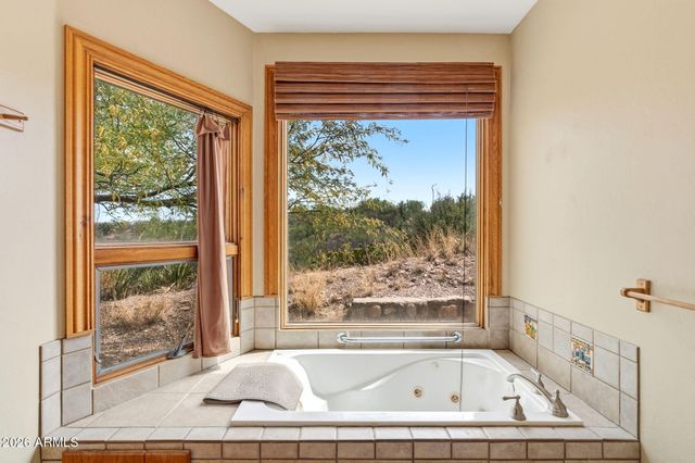 2002 E FRONTAGE Road, Tumacacori, AZ 85640