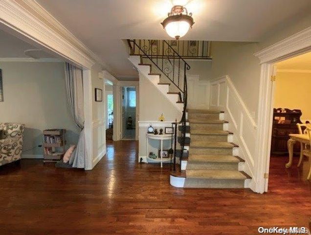 174 Lodge Avenue, Huntington Station, NY 11746