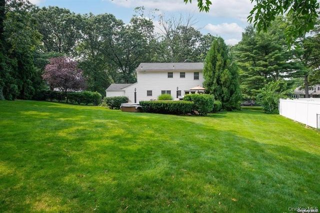 174 Lodge Avenue, Huntington Station, NY 11746