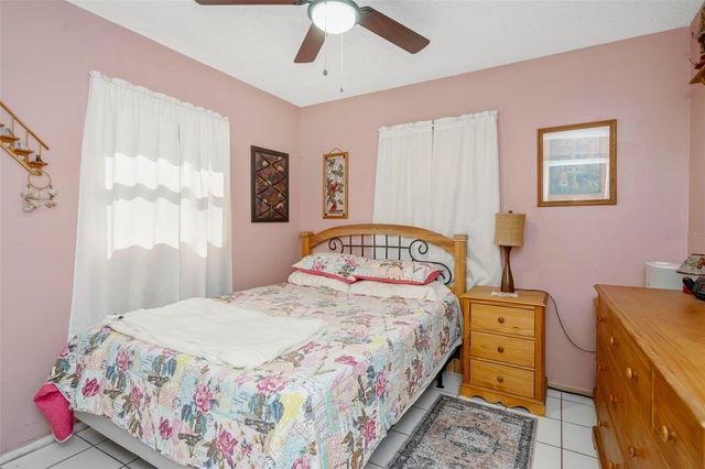 10006 N 17TH STREET, Tampa, FL 33612