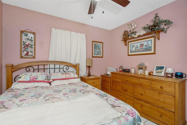 10006 N 17TH STREET, Tampa, FL 33612