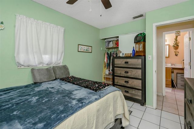 10006 N 17TH STREET, Tampa, FL 33612