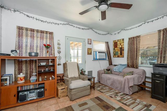 10006 N 17TH STREET, Tampa, FL 33612