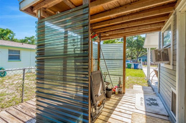 10006 N 17TH STREET, Tampa, FL 33612