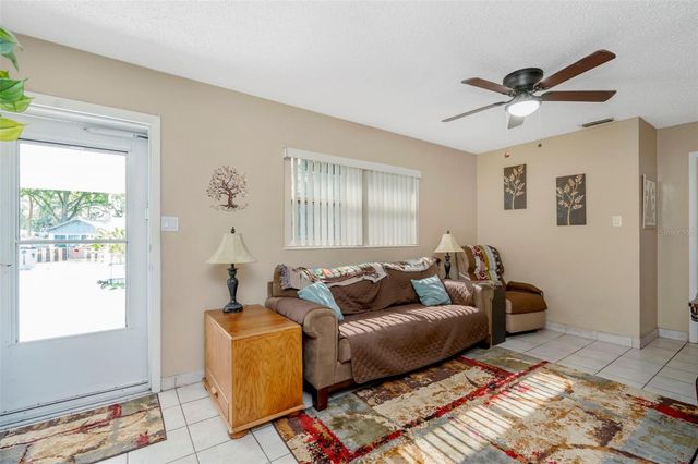 10006 N 17TH STREET, Tampa, FL 33612