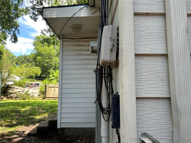 1610 Hayes Street, Muskogee, OK 74403
