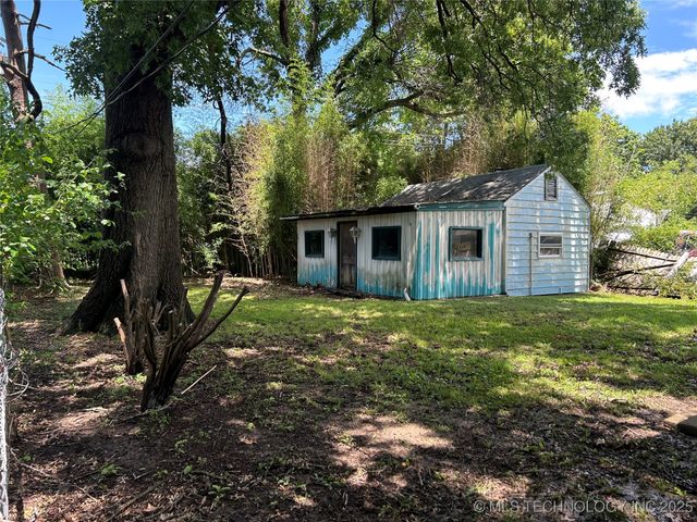 1610 Hayes Street, Muskogee, OK 74403