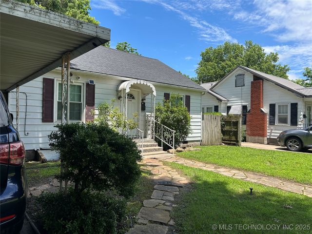 1610 Hayes Street, Muskogee, OK 74403
