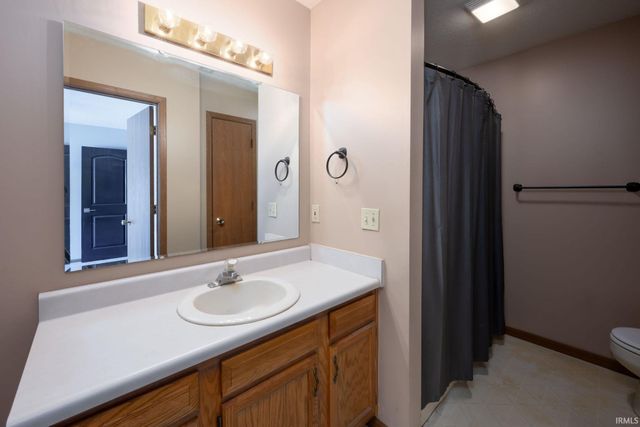 122 Spring Forest Court, Fort Wayne, IN 46804