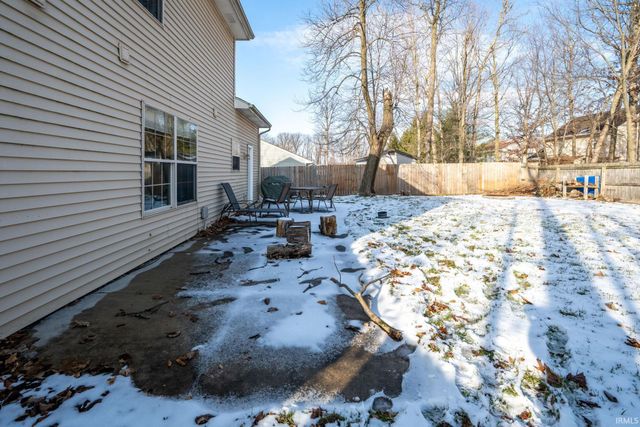 122 Spring Forest Court, Fort Wayne, IN 46804