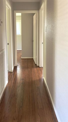 1418 Murrayhill Drive, Houston, TX 77043