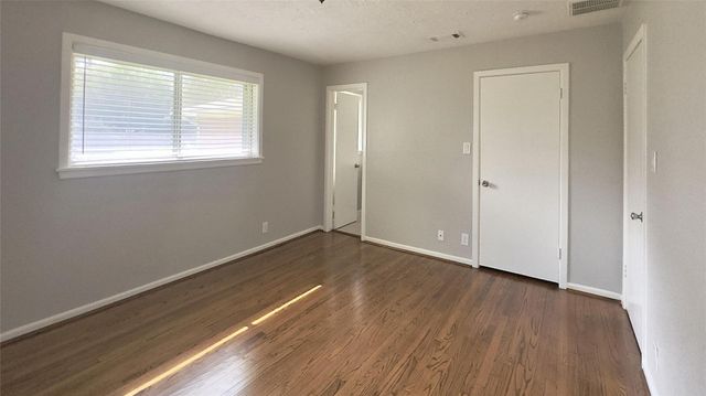 1418 Murrayhill Drive, Houston, TX 77043