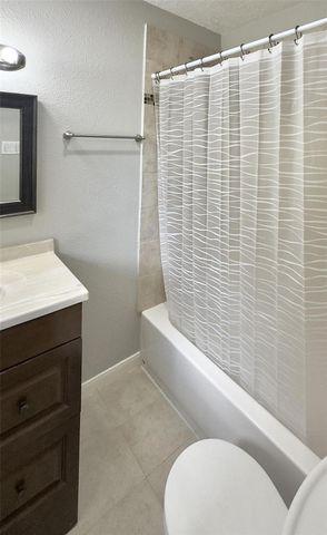 1418 Murrayhill Drive, Houston, TX 77043
