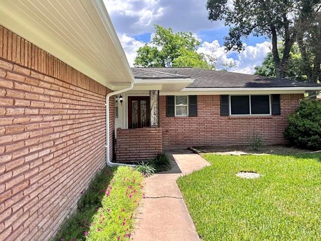 1418 Murrayhill Drive, Houston, TX 77043