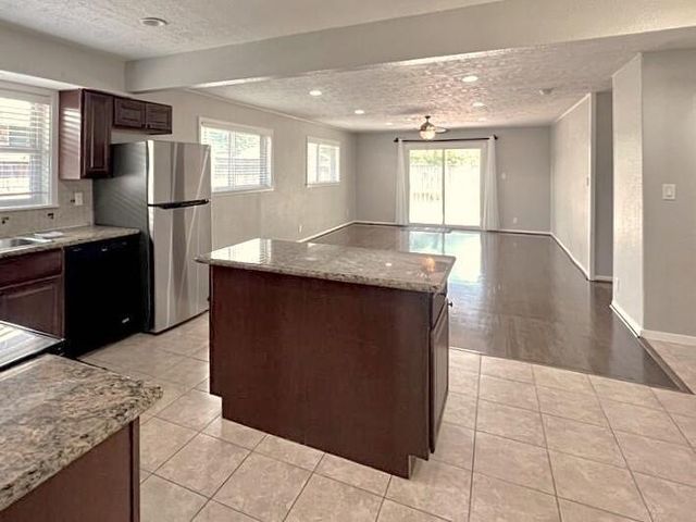 1418 Murrayhill Drive, Houston, TX 77043