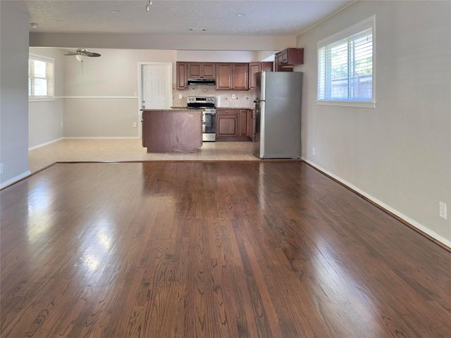1418 Murrayhill Drive, Houston, TX 77043
