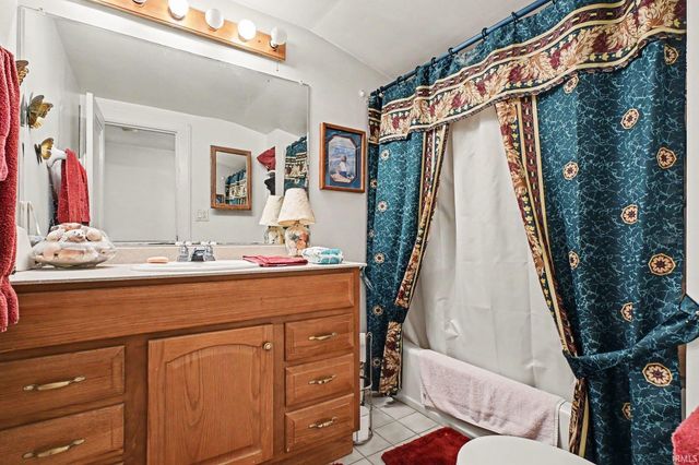 2009 Berkey Avenue, Goshen, IN 46526