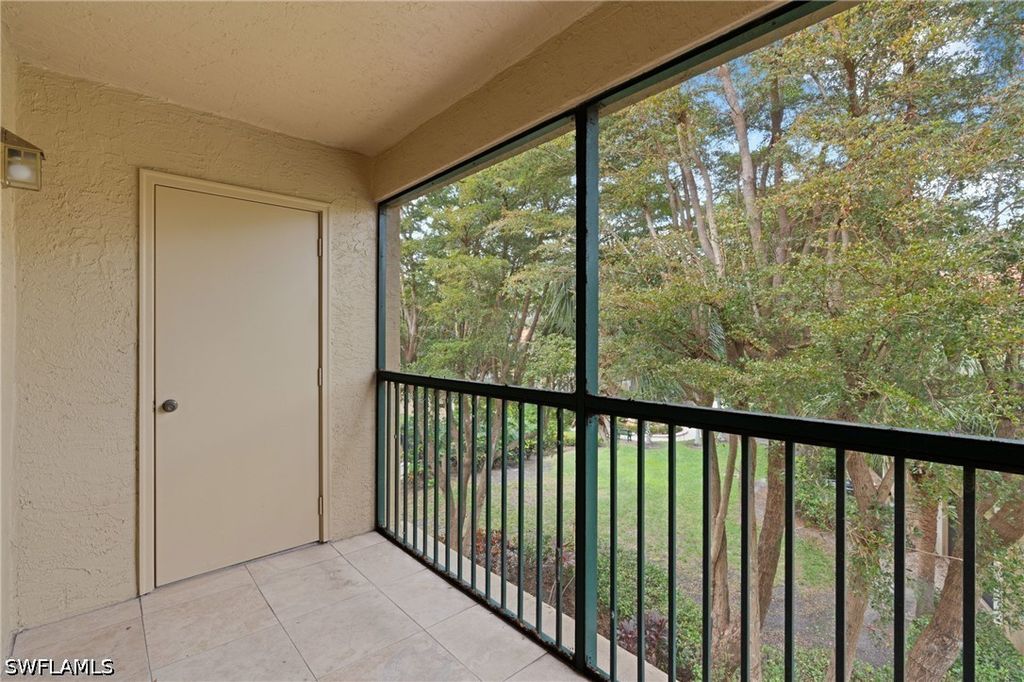 8940 Colonnades CT E 734, Bonita Springs, FL 34135
