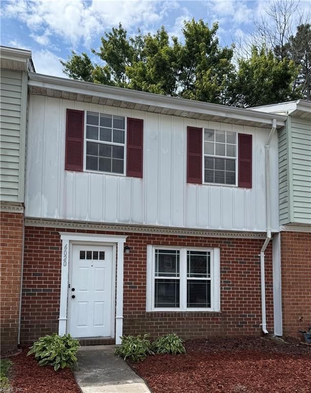 6020 Edgelake DR, Virginia Beach, VA 23464