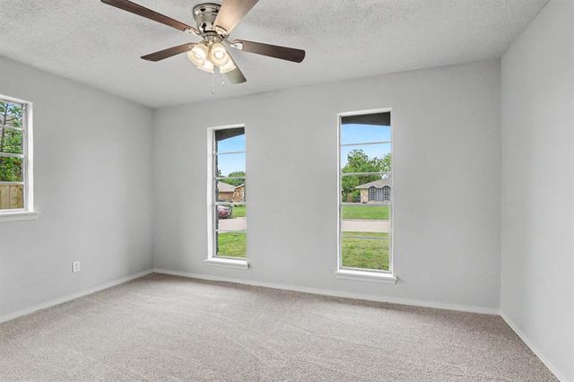 700 Lloyd Avenue, Midwest City, OK 73130