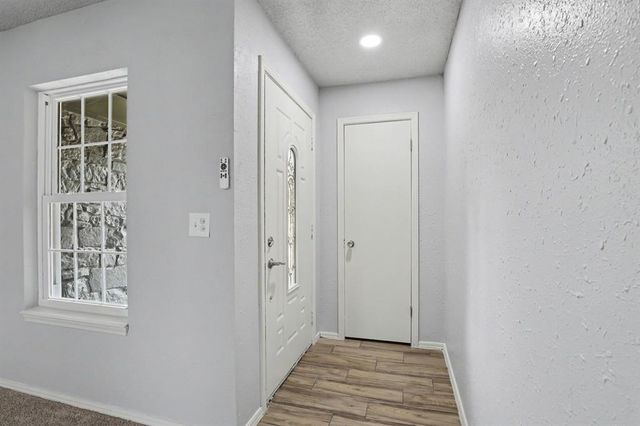 700 Lloyd Avenue, Midwest City, OK 73130