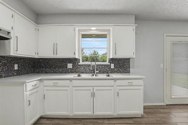 700 Lloyd Avenue, Midwest City, OK 73130