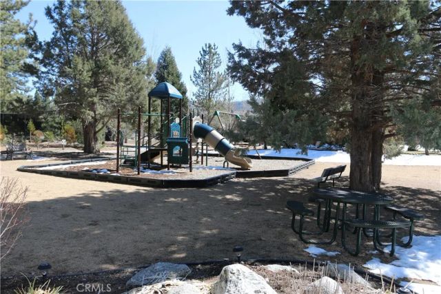 275 Meadow North, Big Bear Lake, CA 92315