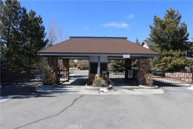 275 Meadow North, Big Bear Lake, CA 92315