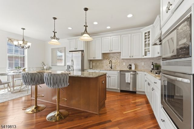 14 Gable Walk, Livingston Twp., NJ 07039