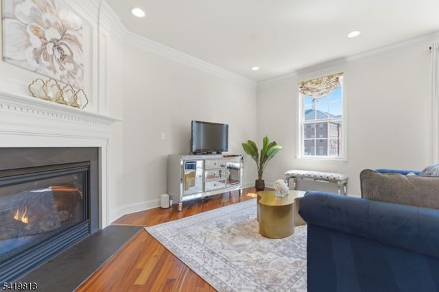 14 Gable Walk, Livingston Twp., NJ 07039