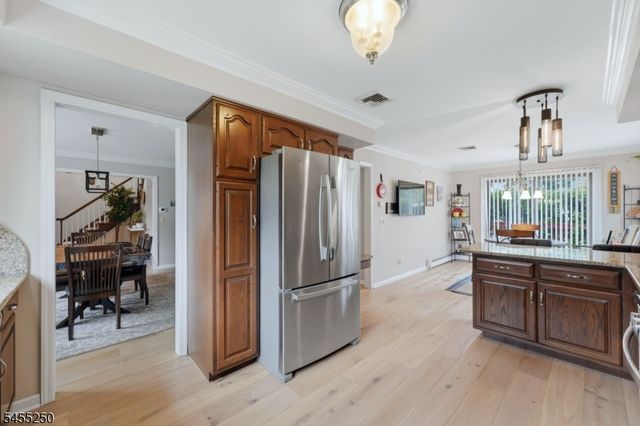 41 Florham Rd, Parsippany-troy Hills Twp., NJ 07054