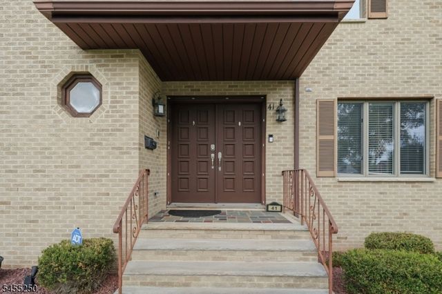 41 Florham Rd, Parsippany-troy Hills Twp., NJ 07054