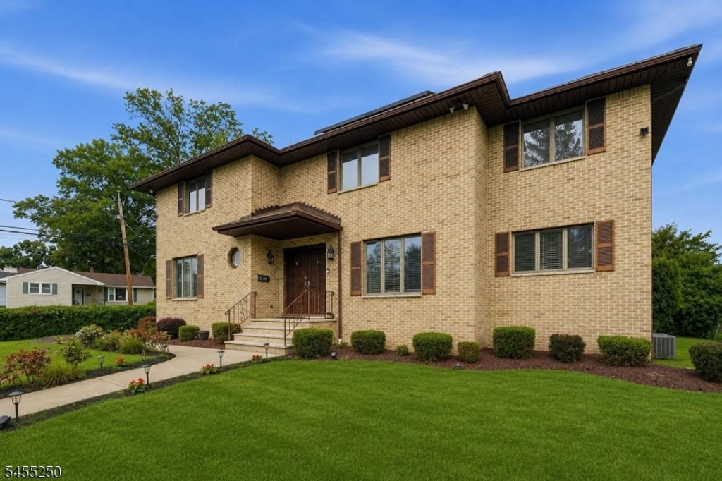 41 Florham Rd, Parsippany-troy Hills Twp., NJ 07054