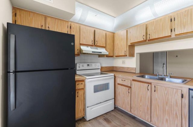 707 Gardens Drive 101, Pompano Beach, FL 33069