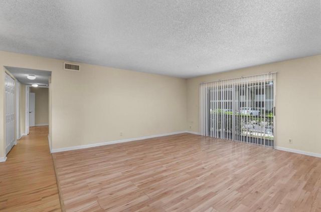 707 Gardens Drive 101, Pompano Beach, FL 33069