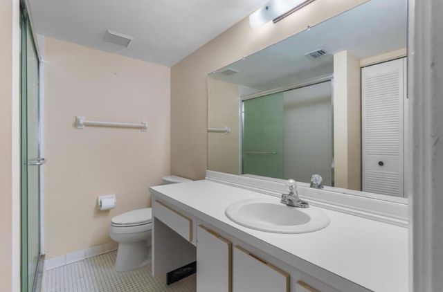 707 Gardens Drive 101, Pompano Beach, FL 33069