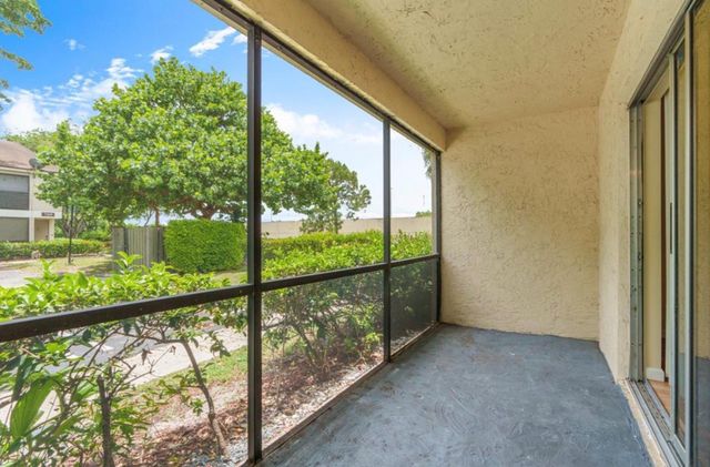 707 Gardens Drive 101, Pompano Beach, FL 33069