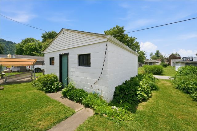 161 James Street, Springdale Boro, PA 15144
