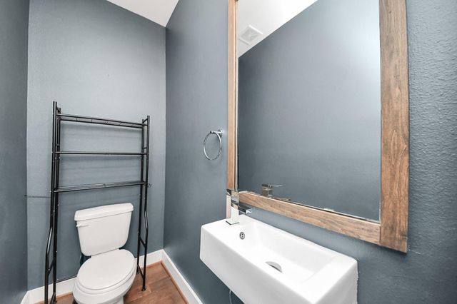 1411 Boswell Street, Houston, TX 77009