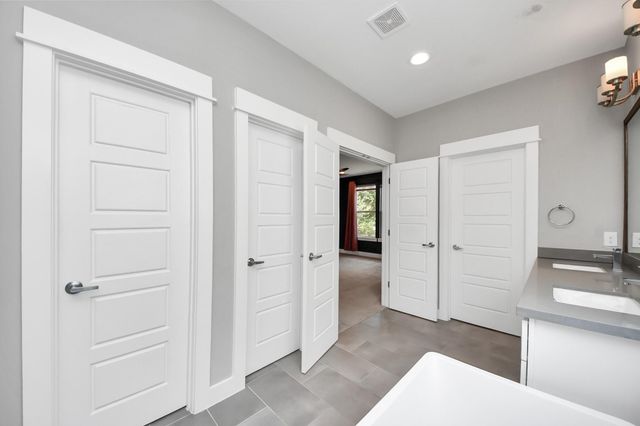 1411 Boswell Street, Houston, TX 77009