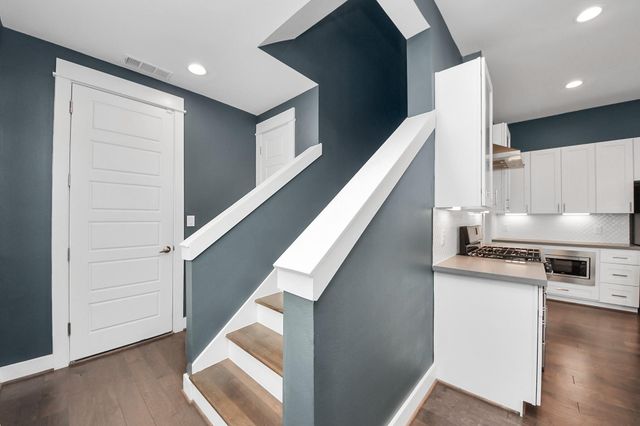 1411 Boswell Street, Houston, TX 77009