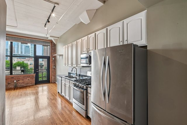 1601 S Michigan Avenue 405, Chicago, IL 60616