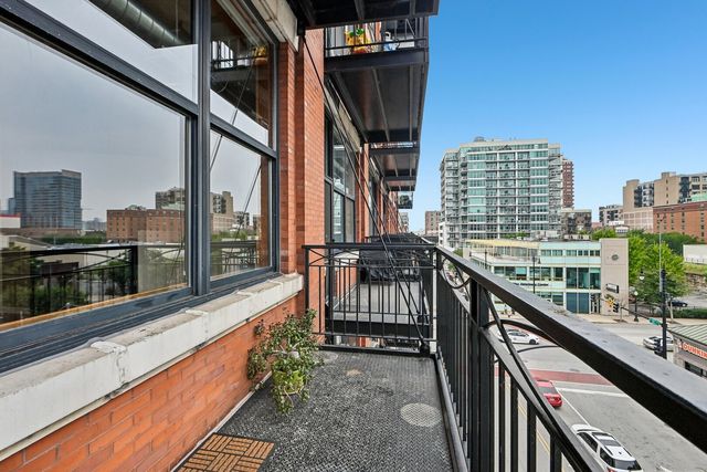 1601 S Michigan Avenue 405, Chicago, IL 60616