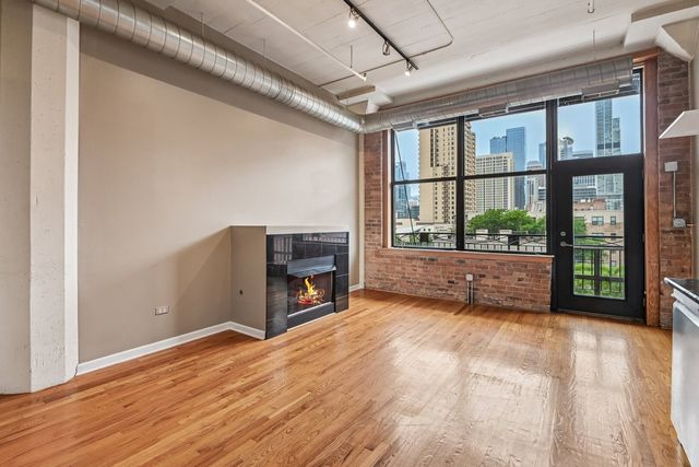 1601 S Michigan Avenue 405, Chicago, IL 60616